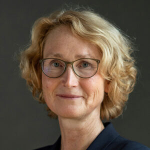 Porträtbild von Prof. Kathrin Böhning-Gaese